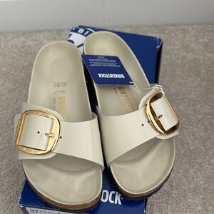 Birkenstock Madrid Big Buckle Women's Sandals in High Shine Ecru, Size 37.  NIB